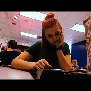 Meet your Posher, Alexandra